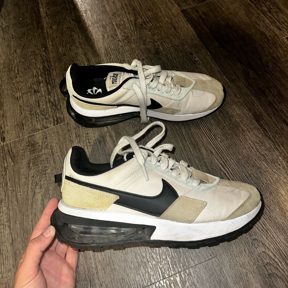 Nike Air Max Pre-Day LX